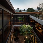 roof house 18