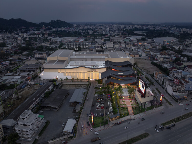 CentralNakhonSawan 002