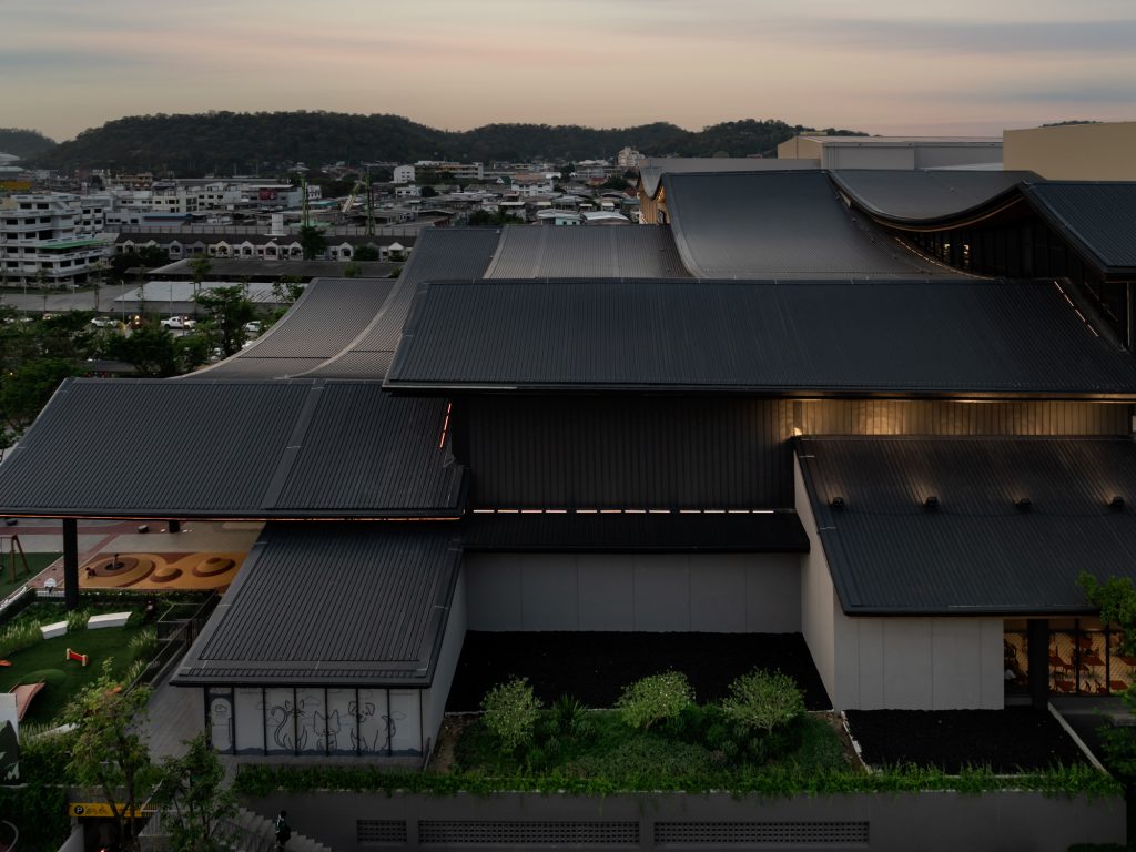 central nakhon sawan 08