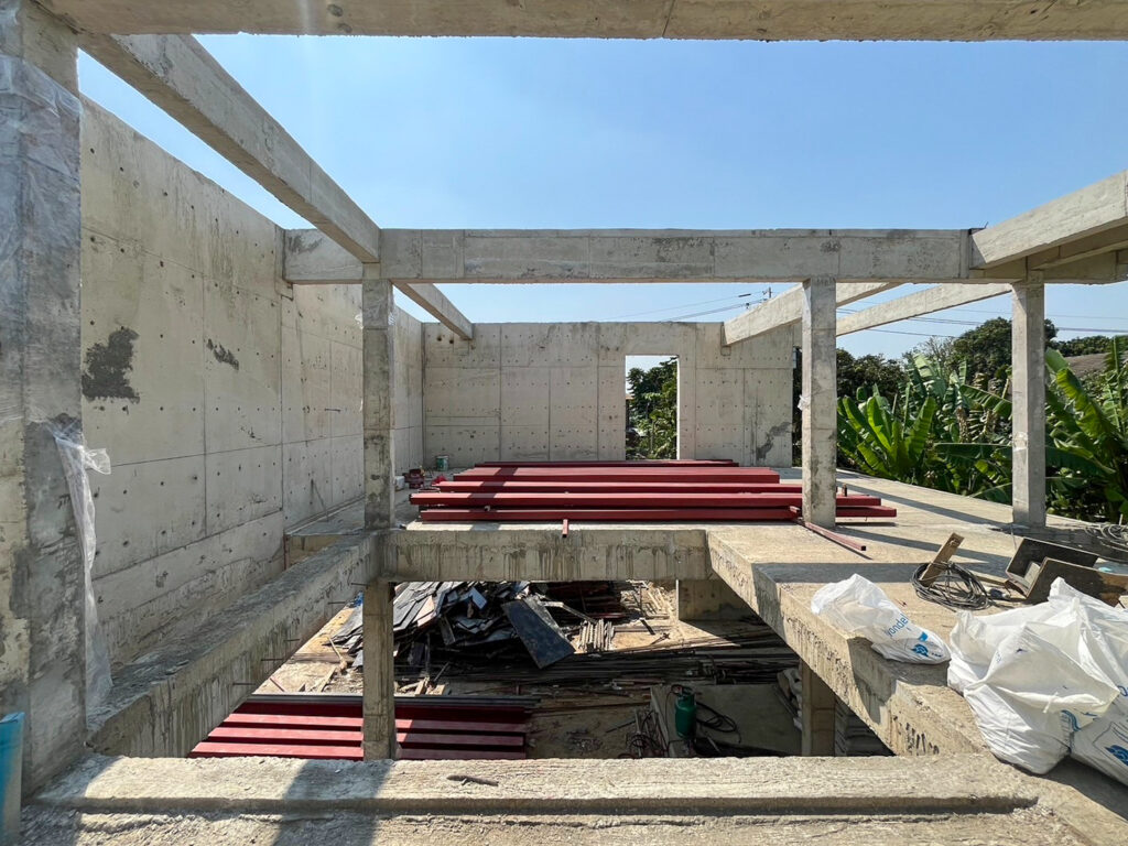 FEEDS Under Construction 04